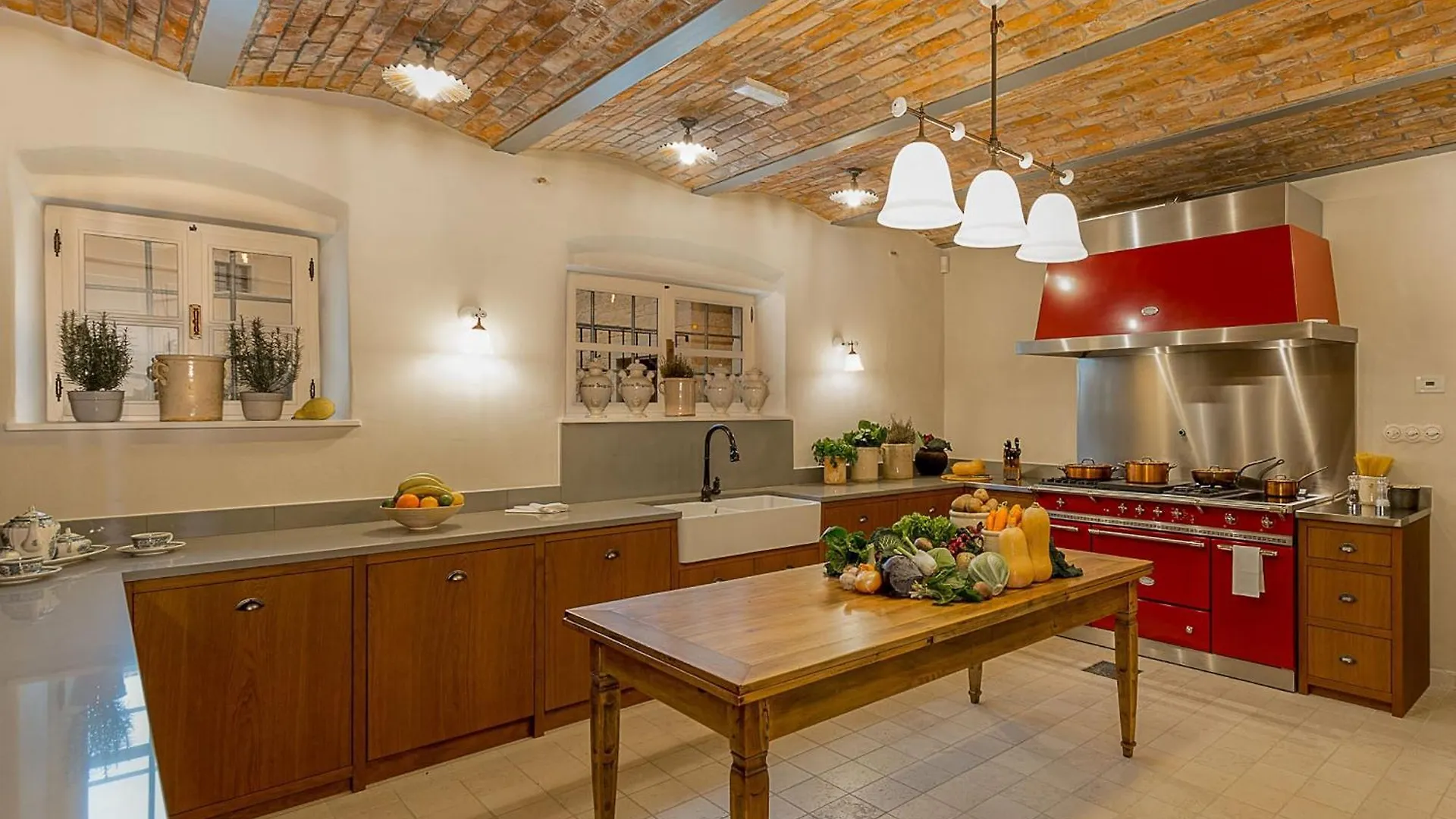 Villa Tranquil Istria Estate Palazio Clai Winery 8 Bedrooms Spa Heated Pool Groznjan
