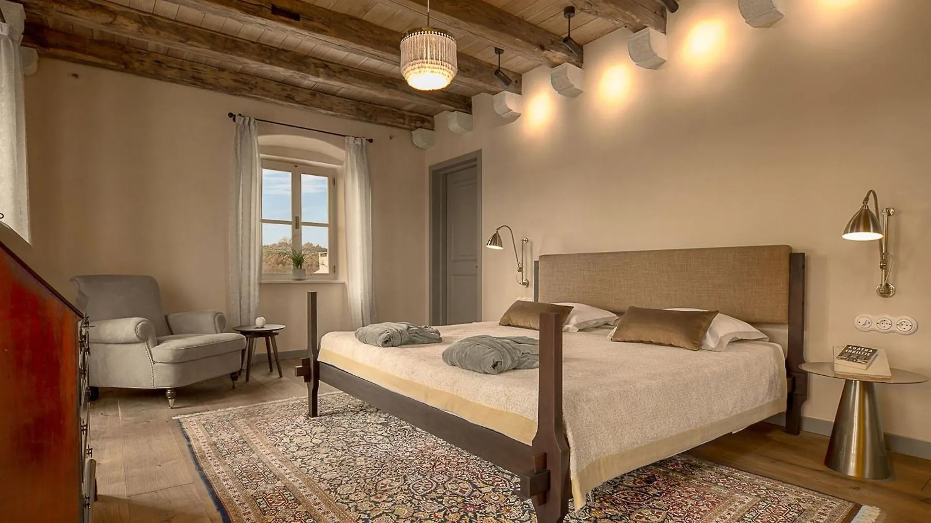 Tranquil Istria Estate Palazio Clai Winery 8 Bedrooms Spa Heated Pool Groznjan Vila