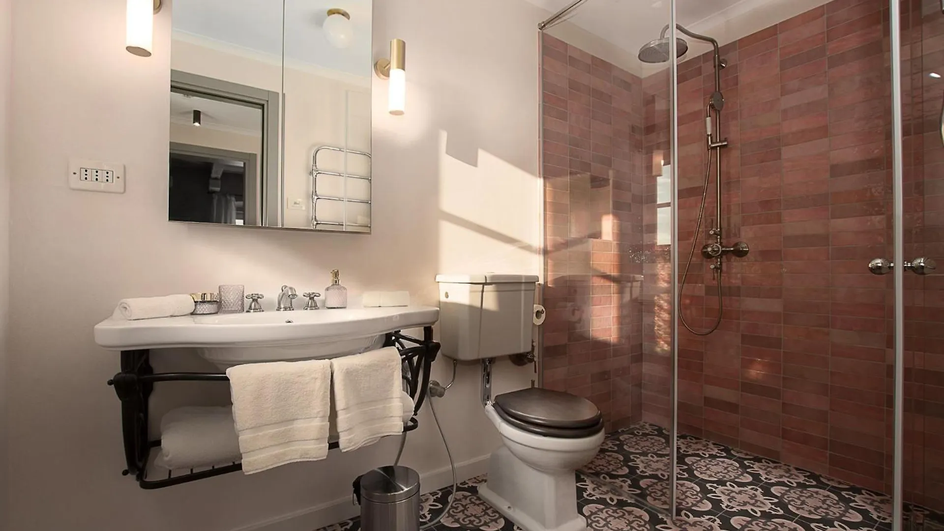 Tranquil Istria Estate Palazio Clai Winery 8 Bedrooms Spa Heated Pool Groznjan 0*,  Croatia